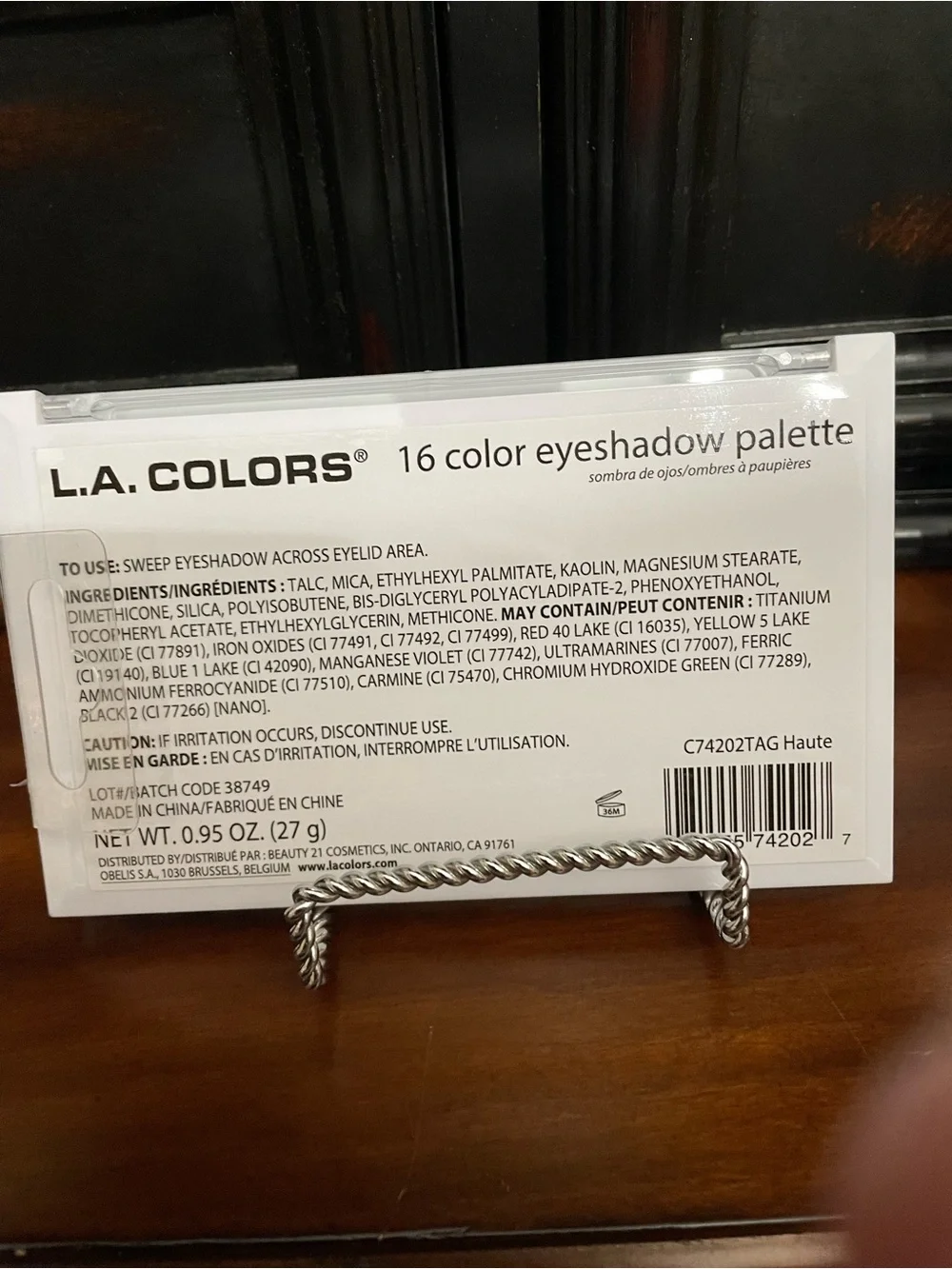 L.A. COLORS 16-Color Shimmer Eyeshadow Palette — and pink lip gloss new